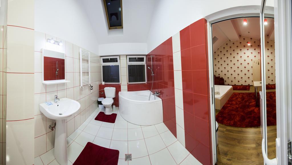 Hotel La Gil Bukarest Eksteriør billede