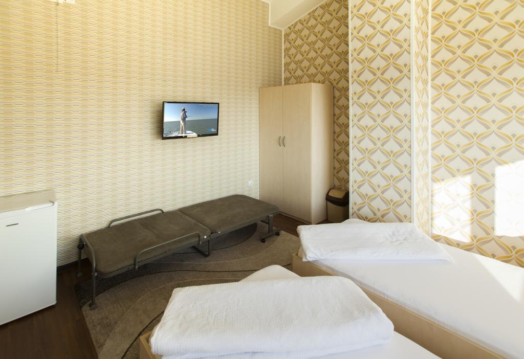 Hotel La Gil Bukarest Eksteriør billede