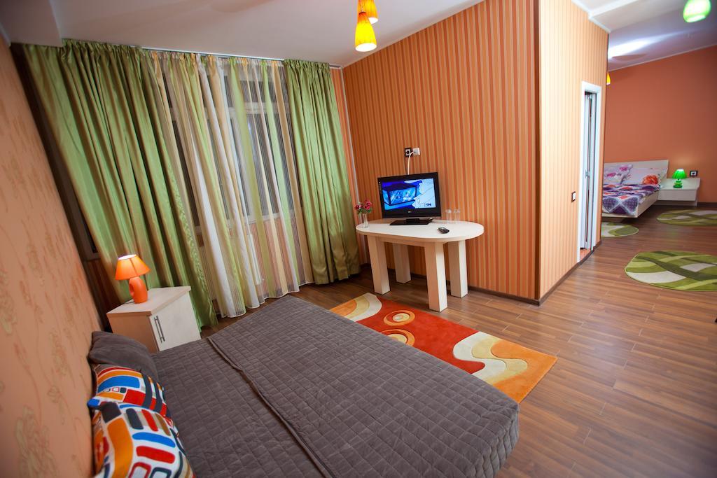 Hotel La Gil Bukarest Eksteriør billede