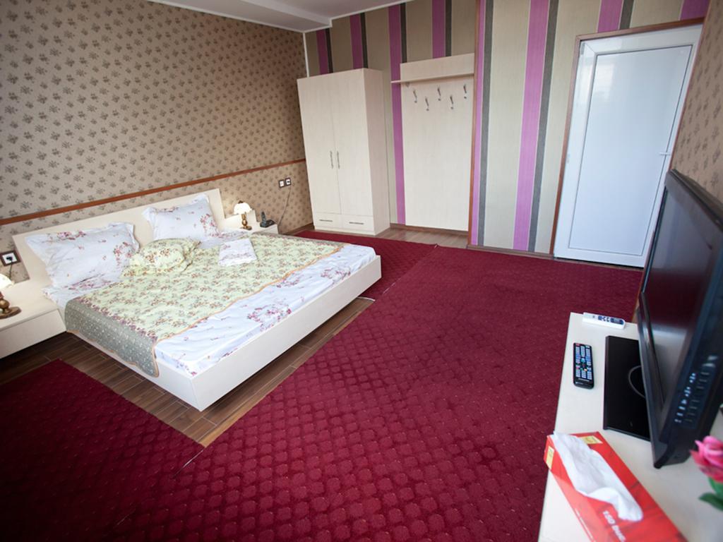 Hotel La Gil Bukarest Værelse billede