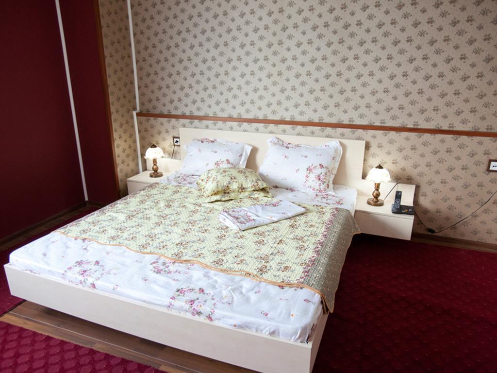 Hotel La Gil Bukarest Værelse billede