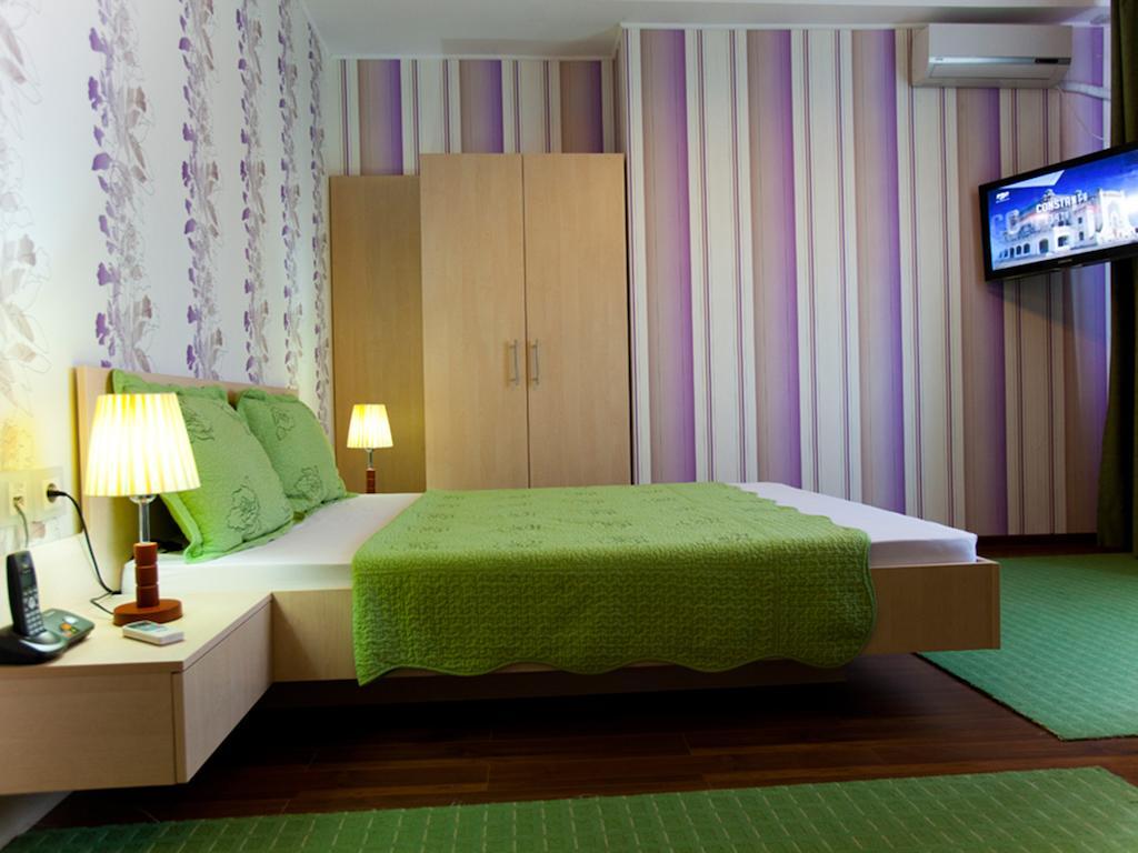 Hotel La Gil Bukarest Eksteriør billede
