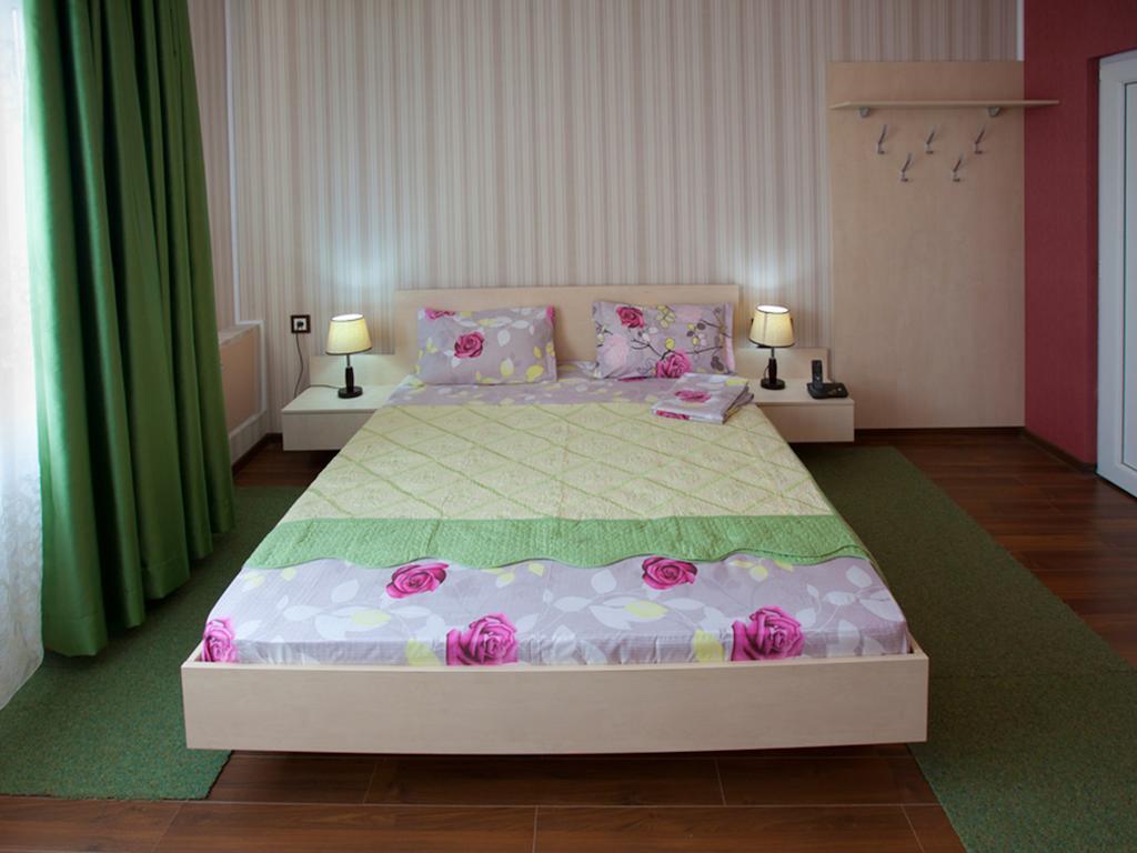 Hotel La Gil Bukarest Værelse billede