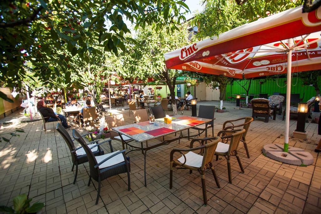 Hotel La Gil Bukarest Eksteriør billede